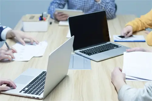 为什么学法律的分数高